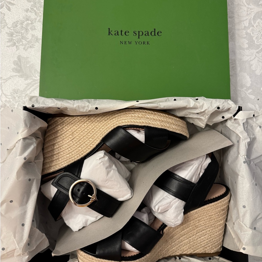 NWT Kate Spade Black and Cream Wedge Sandals